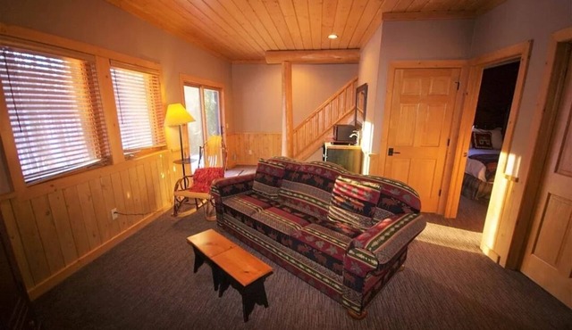 Spacious 4 Bedroom Cabin Located at Boyne Mountain MI