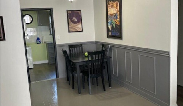Spacious 4 bedroom apt in Westfort with free laundry parking and wifi parking