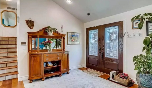 Spacious 4 bedroom DTC home with a hot tubnn