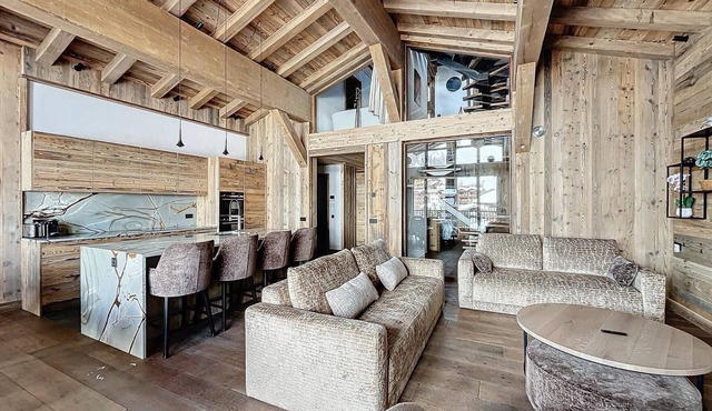 Spacious 4-bedroom apartment with WIFI in Val-d'Isère