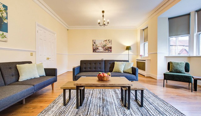 Spacious 4 Bedroom House with Free Parking!