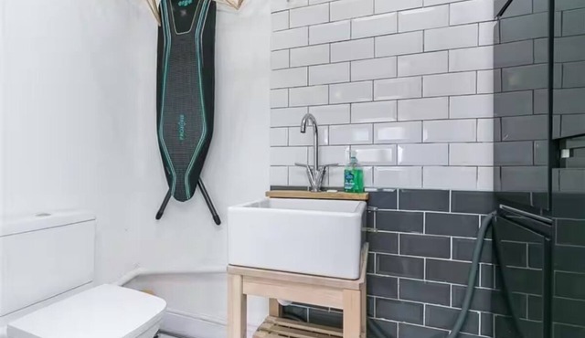 Spacious 4 bedroom house & 3 reception rooms