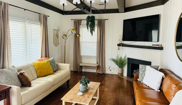 Spacious 4-bedroom house in Great Bend, KS with, Backyard Deck, Ping Pong Table