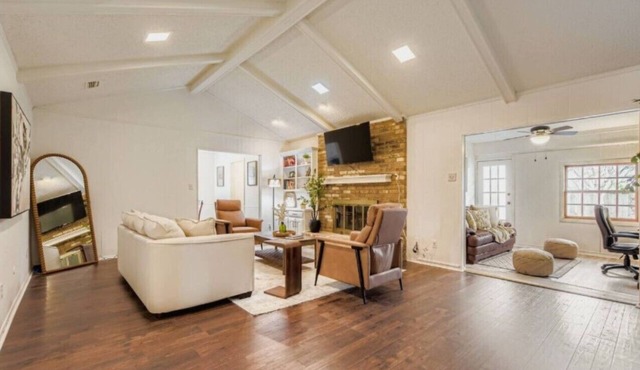 Spacious 4-Bedroom Home in Windsong, Richardson Pet-Friendly & Cozy