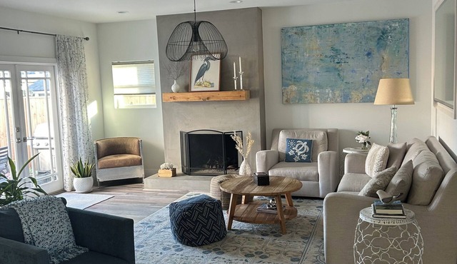 Spacious 4-bedroom house in charming Seal Beach with WiFi, AC, Pool