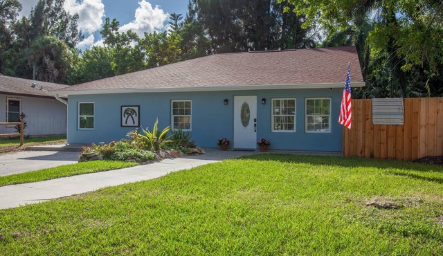 Spacious 4-bedroom house in beautiful Vero Beach