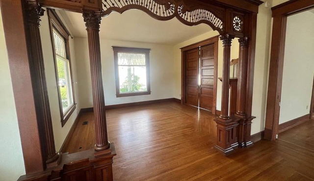 Spacious 4-bedroom house in gorgeous Wilmington with AC
