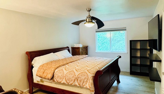Spacious 4-bedroom house in South Anchorage on greenbelt, lots of wild life.