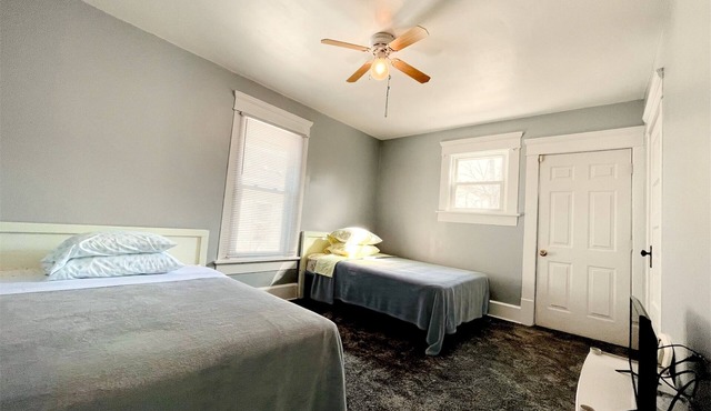 Spacious 4-bedroom house with AC, WiFi in Mansfield