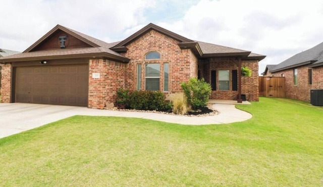 Spacious 4-bedroom house with AC in marvelous Wolfforth