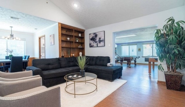 Spacious 4-Bedroom Home w/Game Room – 8 Min from Sugar Land Town Square!