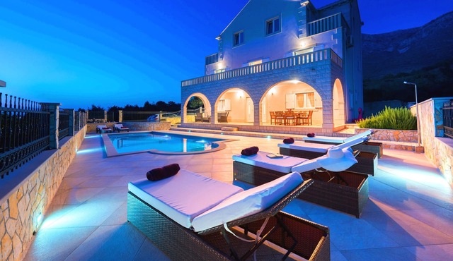 Spacious 4 bedroom home with Private heated Pool