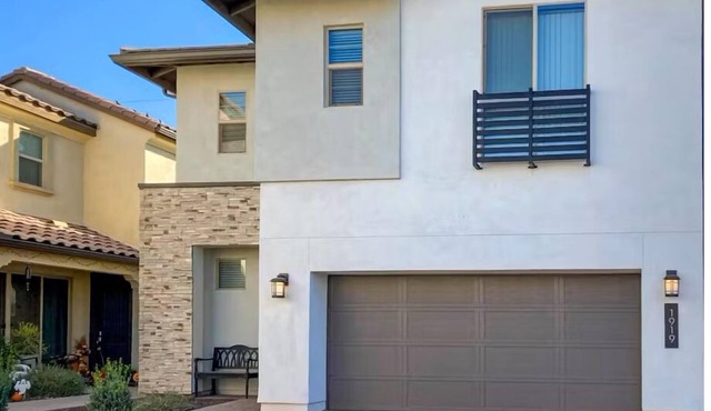 Spacious 4-Bedroom Home in Follett Gilbert, AZ