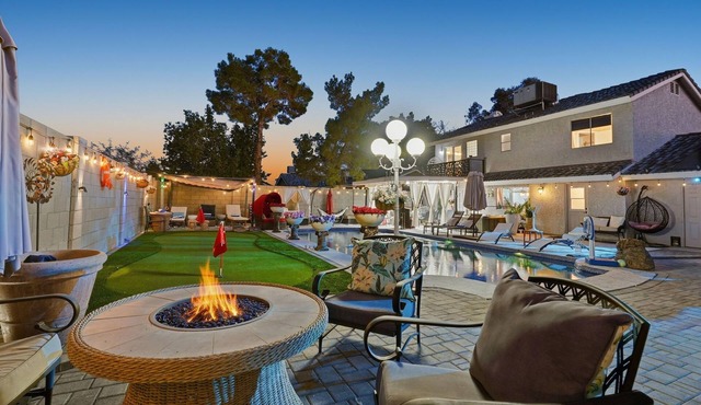 Spacious 4-bedroom house with WiFi and AC in fantastic Chandler