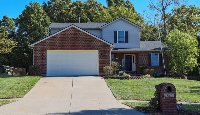 Spacious 4-bedroom house in charming Hamilton with AC