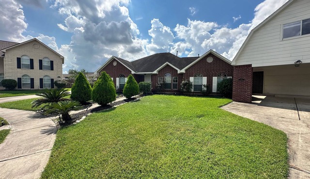 Spacious 4-bedroom house in wonderful Pearland