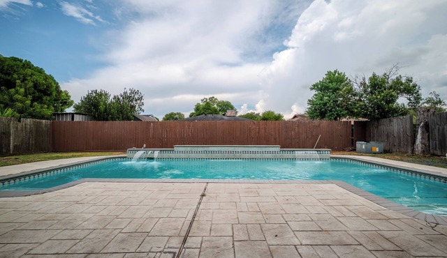 Spacious 4-bedroom house in awesome Houston