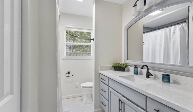 Spacious 4-bedroom house in Prime Location!