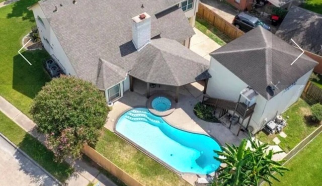 Spacious 4-bedroom house with Amazing pool,gym room and large backyard for party
