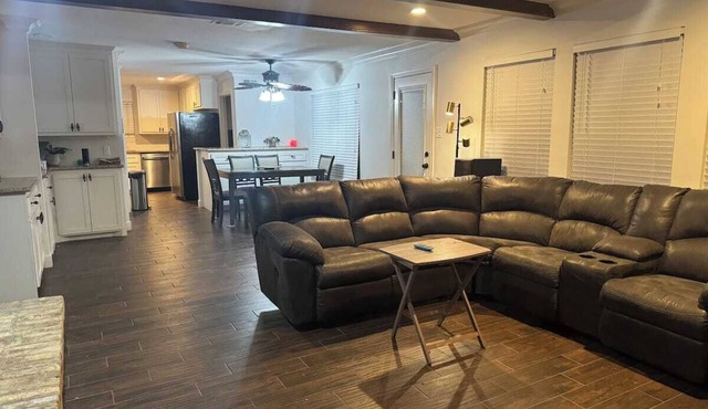 Spacious 4-bedroom house with AC in friendly Houston neighborhood