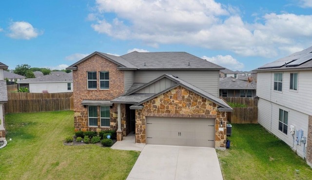 Spacious 4-bedroom house in charming Jarrell with AC