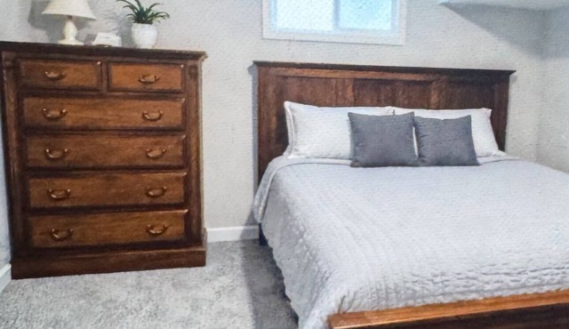 Spacious 4-bedroom house in fabulous Liberty with AC