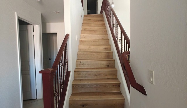Spacious 4-bedroom house in Phoenix with WiFi, AC 2 story