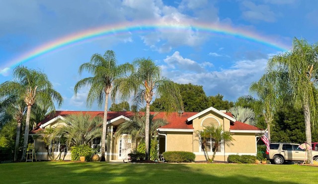 Spacious 4-bedroom house in beautiful Apopka close to Disney and parks with WiFi