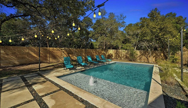 Spacious 4-bedroom house in brilliant Austin with Pool and Outdoor Hangout Area