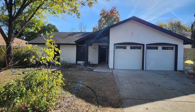 Spacious 4-bedroom house in adorable Austin minutes to UT and Downtown