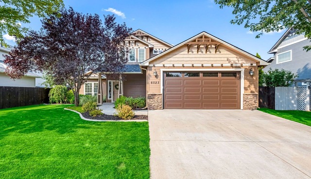 Spacious 4-bedroom house in lovely Boise