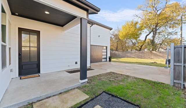 Spacious 4-bedroom house in fabulous Dallas with WiFi, AC