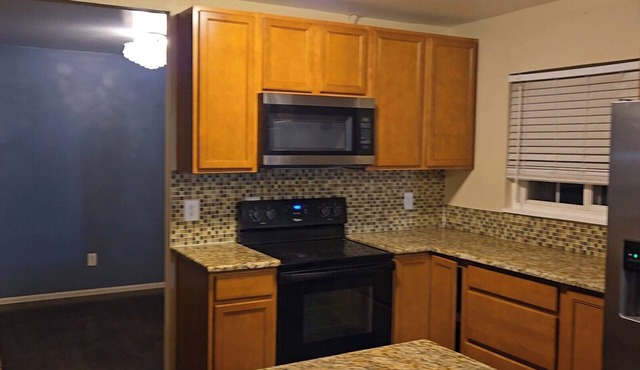Spacious 4-bedroom house in amazing Denver DTC area close to lots of amenities