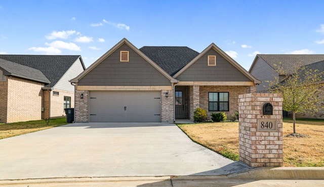 Spacious 4-bedroom house in Durant