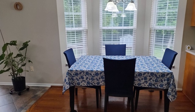 Spacious 4-bedroom house with AC in Elkton.