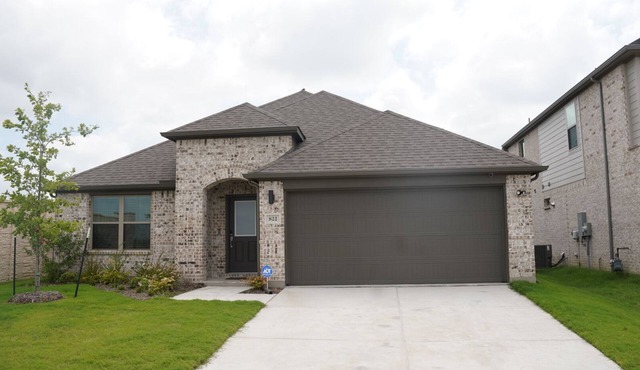 Spacious 4-bedroom house with AC in peaceful Lavon