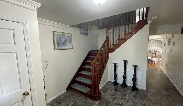 Spacious 4-bedroom house in pleasant Rahway with AC