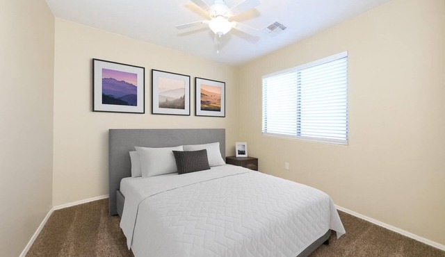 Spacious 4-bedroom house with office and loft in fabulous Tucson.