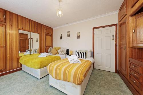 Spacious 4-Bedroom in Medway Gillingham-kent Ideal for Contractors & Teams