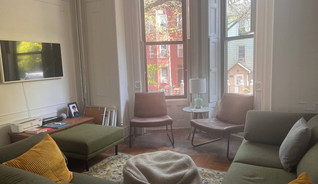 Spacious 4-bedroom newly renovated Brooklyn brownstone house steps from subway