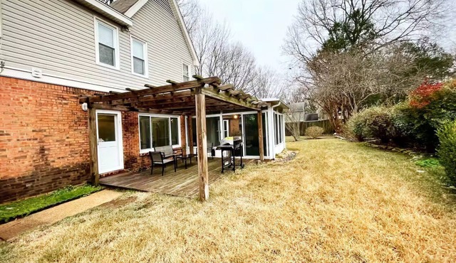 Spacious 4-Bedroom Retreat with Game Room and Backyard BBQ