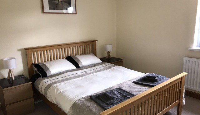 Spacious 4 bedroom semi-detached house in a quiet, residential area in Brecon.