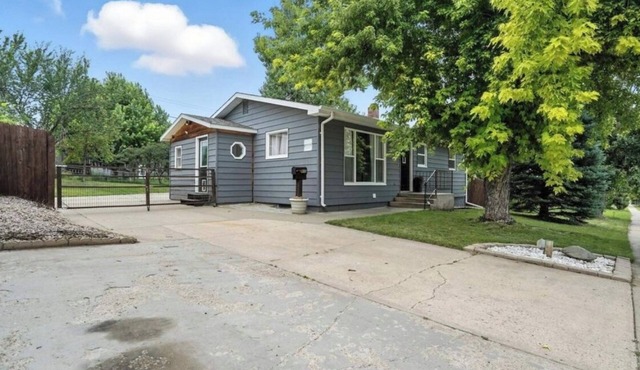 Spacious 4-bedroom Sturgis Motorcycle Rally rental with AC located in Spearfish