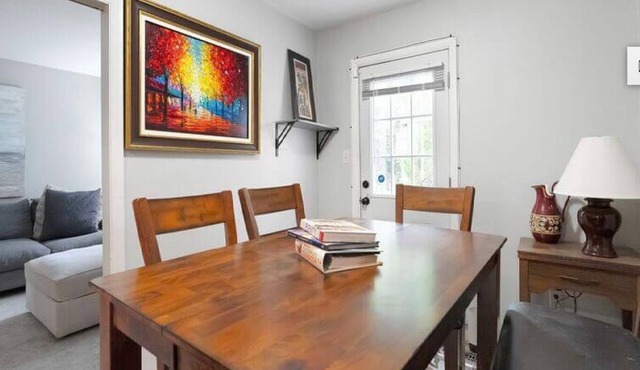 Spacious 4-bedroom townhome in Alexandria with parking and exercise equipment