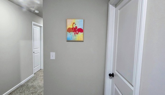Spacious 4-bedroom townhome in Charlotte ;Close to shopping and fun places.