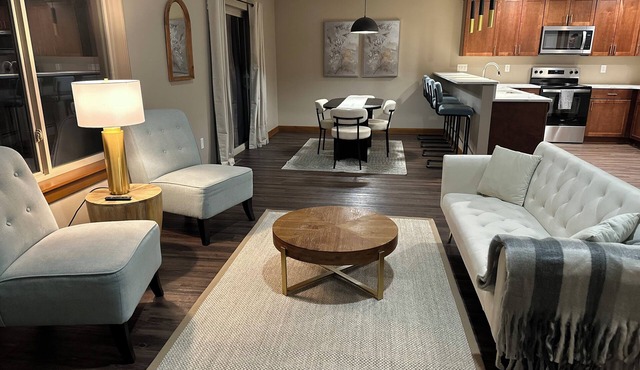Spacious 4-bedroom townhome in quiet Iowa City neighborhood