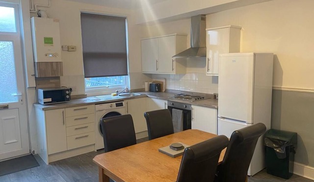 Spacious 4 bedroom Townhouse