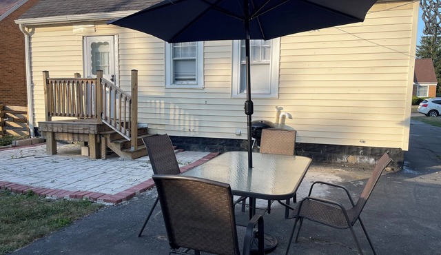 Spacious 4-Bedroom Home Near Buffalo Airport & Downtown 2 Full Baths