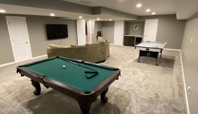 Spacious 4-Bedroom, 3-Bathroom Retreat for Making Special Memories