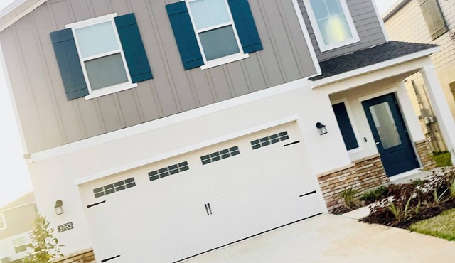 Spacious 4-bedroom house in lovely Lake Alfred with AC, CLOSE TO DISNEY WORLD